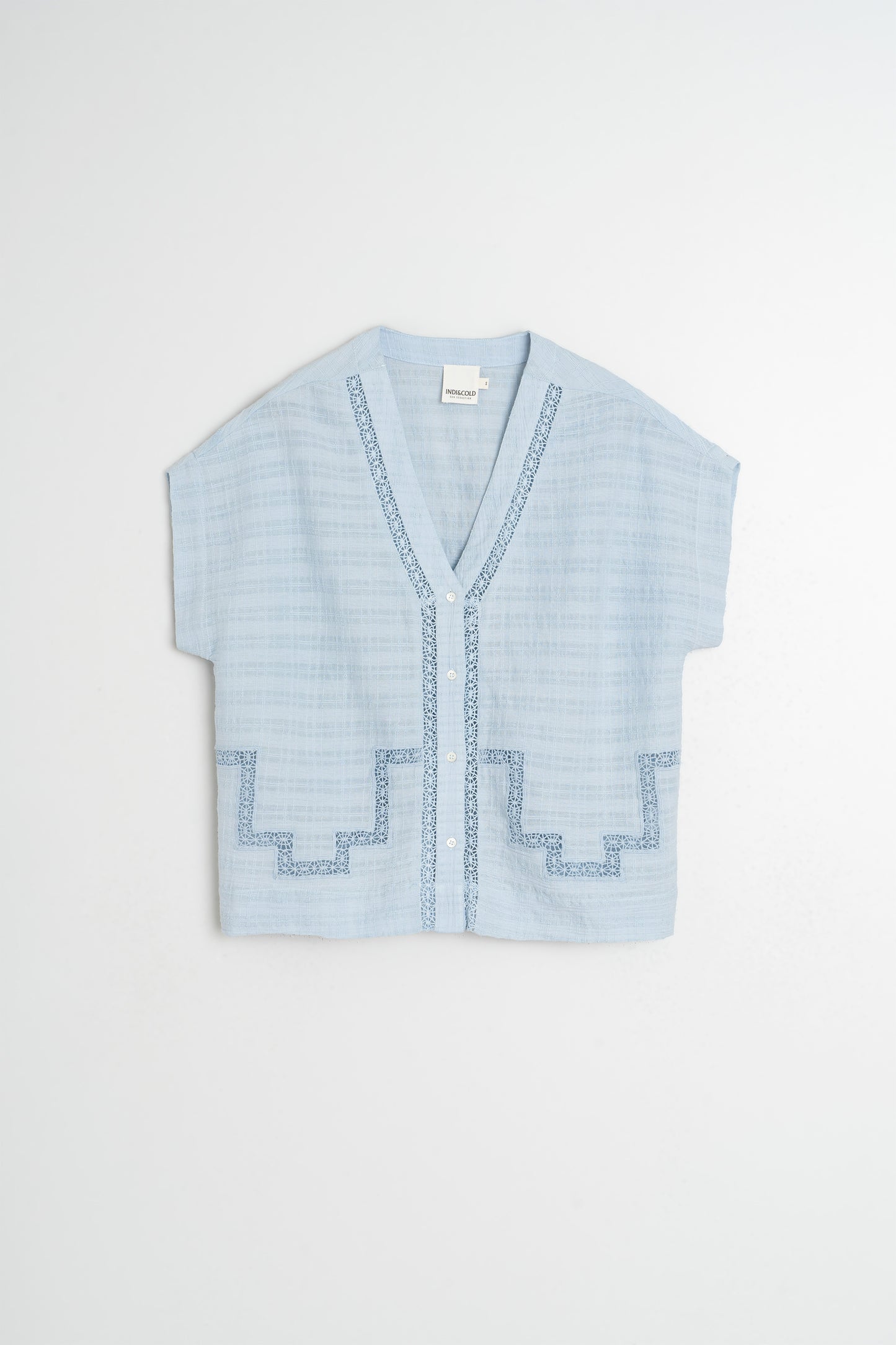 CAMISA PUNTILLAS INSERTADAS