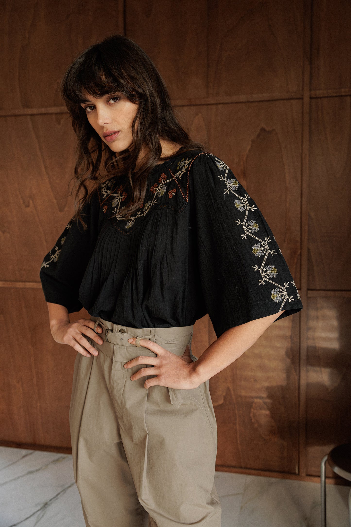 BLUSA CANESÚ BORDADO