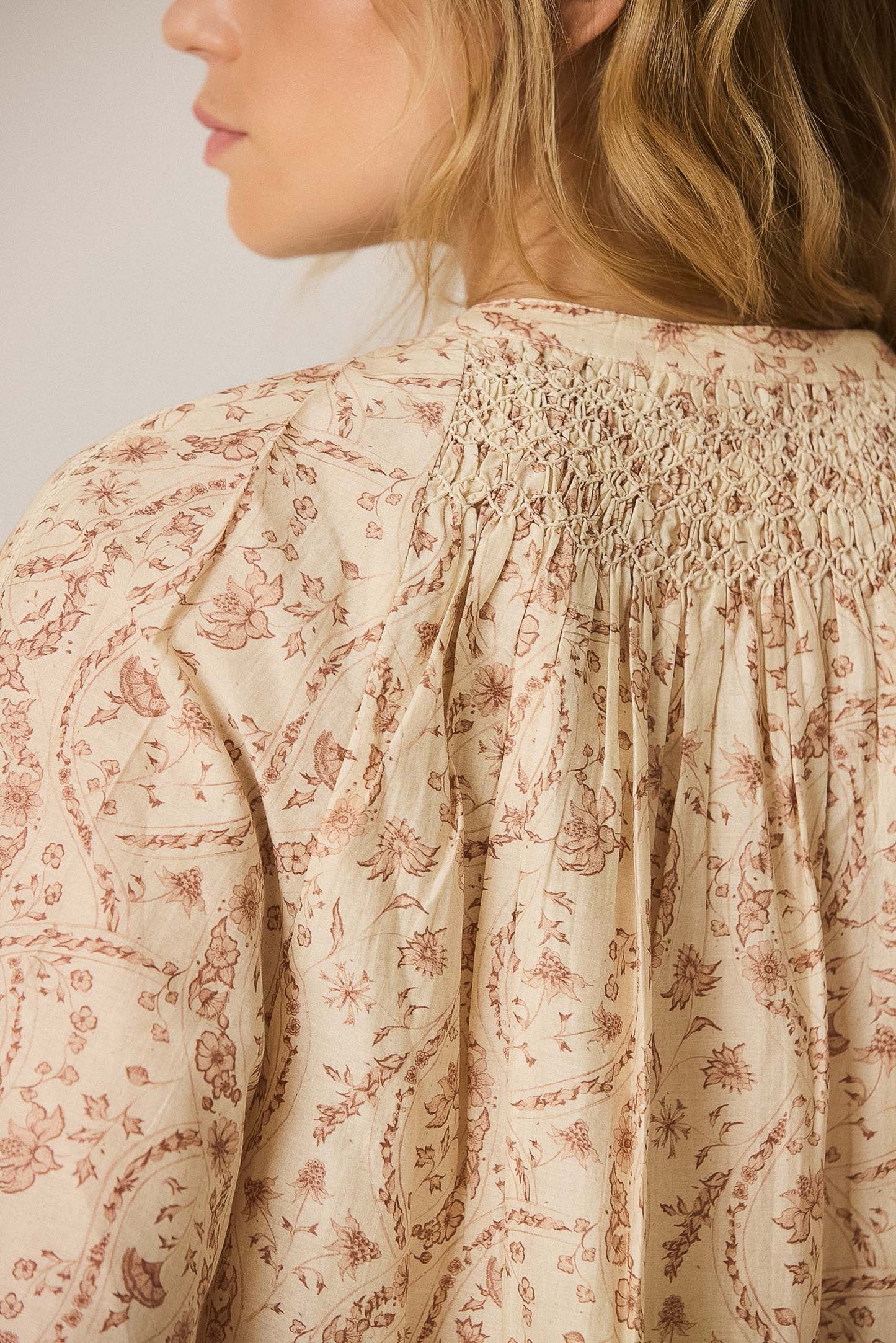 VINTAGE CROP BLOUSE