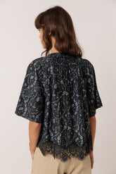 VINTAGE CROP BLOUSE