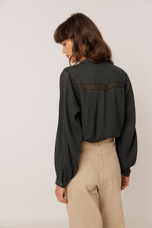 COMBINATION SHIRT WITH LACE 4