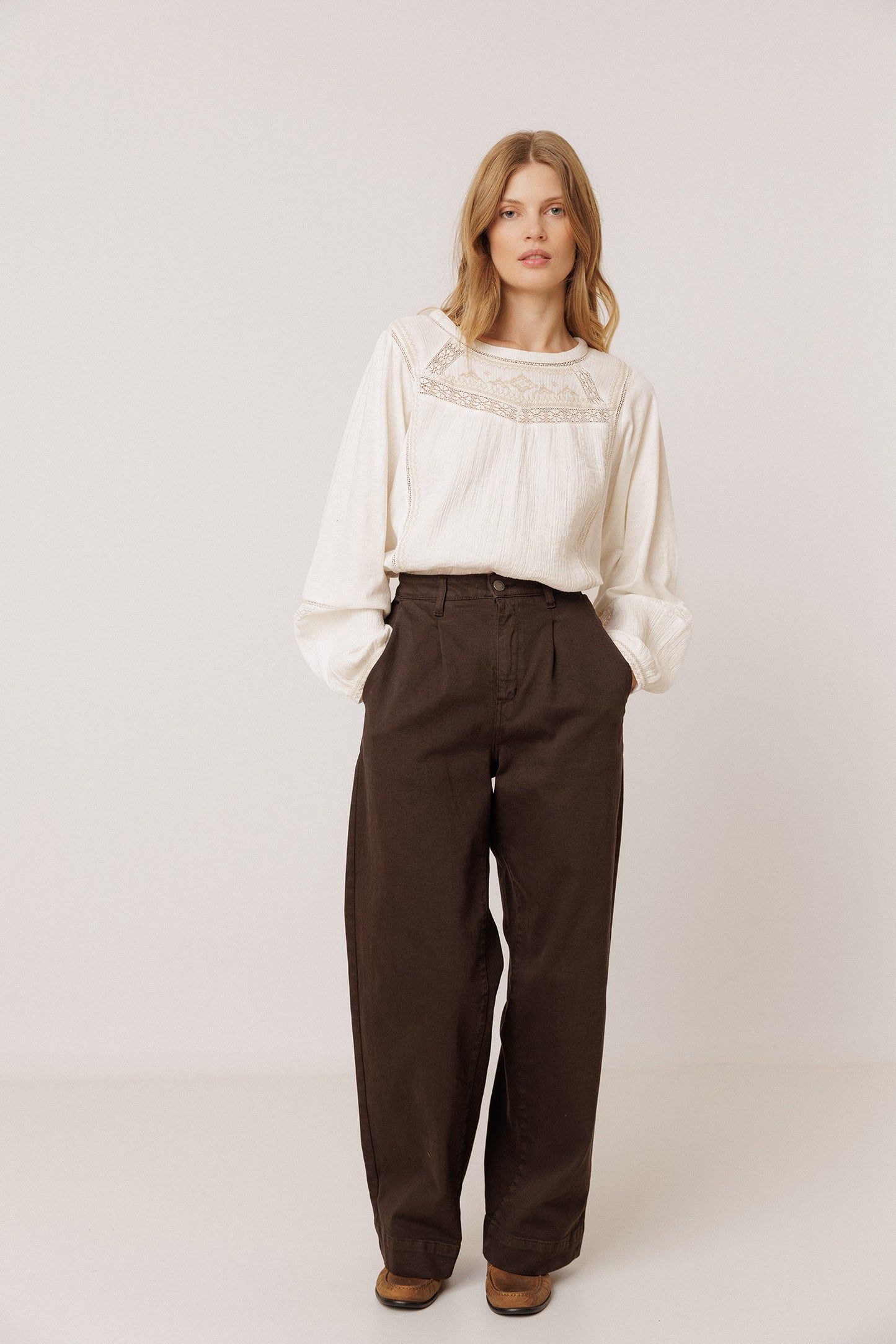 COMBINATION BLOUSE WITH CONTRAST EMBROIDERY