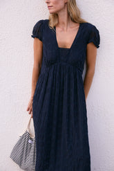 VESTIDO MIDI BORDADO