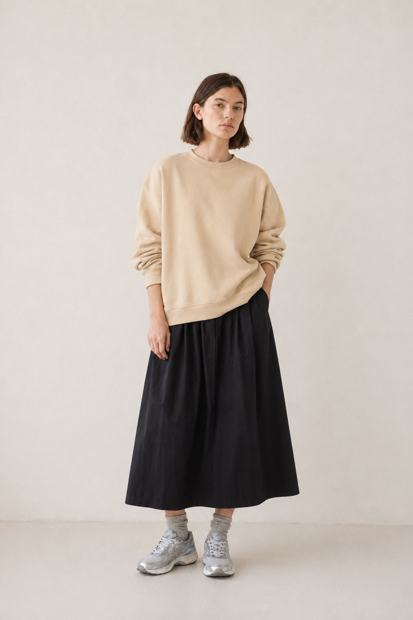 SUDADERA BÁSICA PLIEGUE