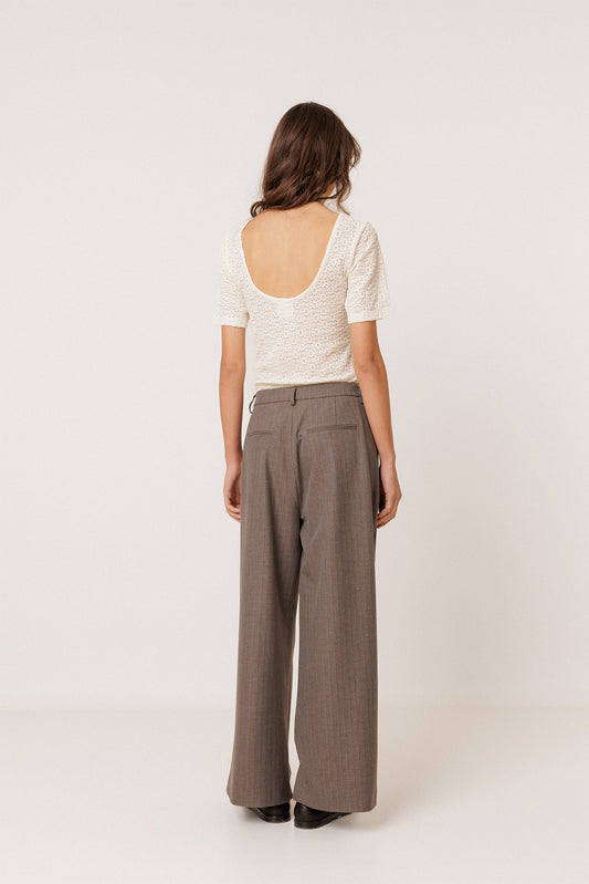 PANTALÓN VESTIR PINZAS 3