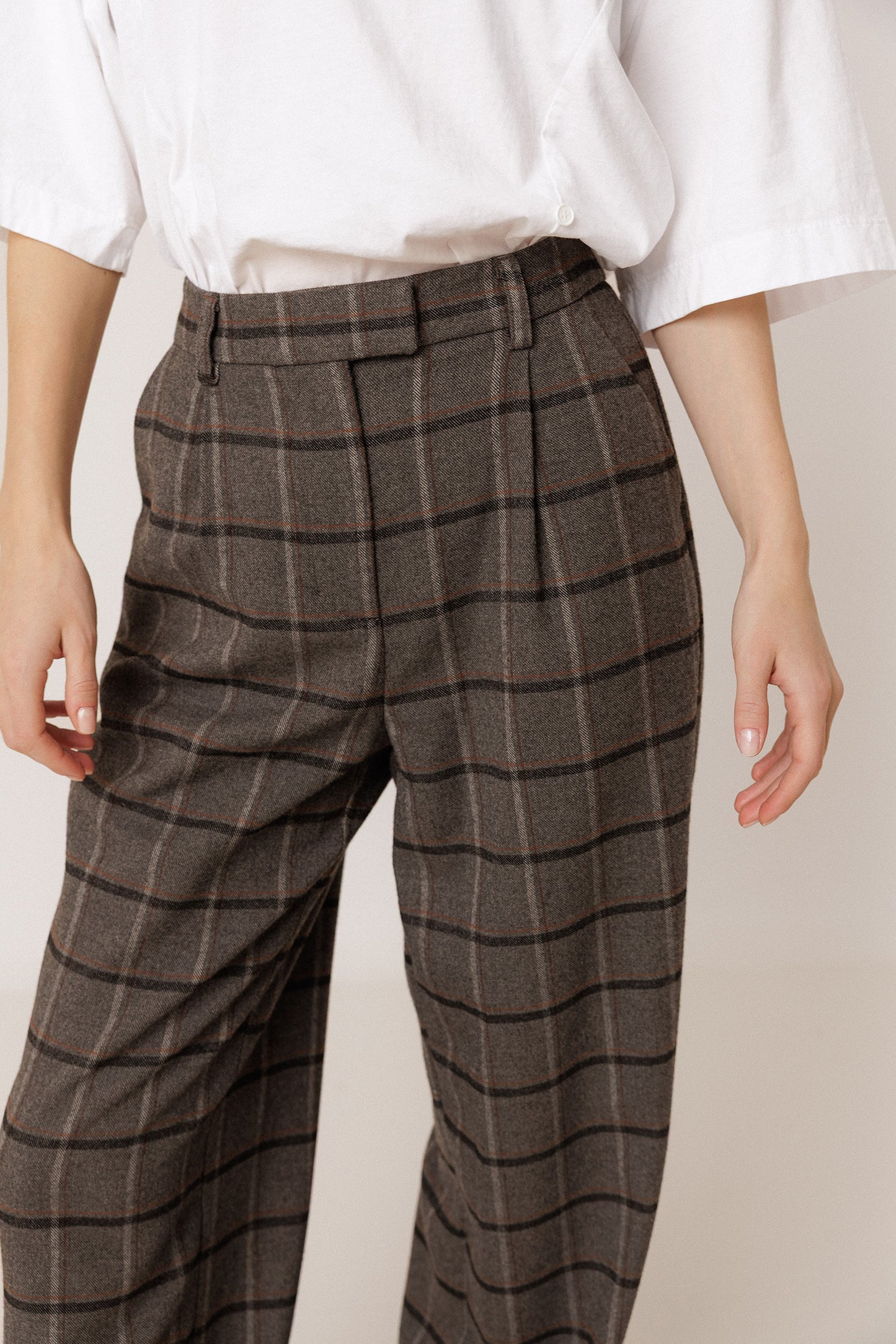 PANTALÓN PINZAS NOE