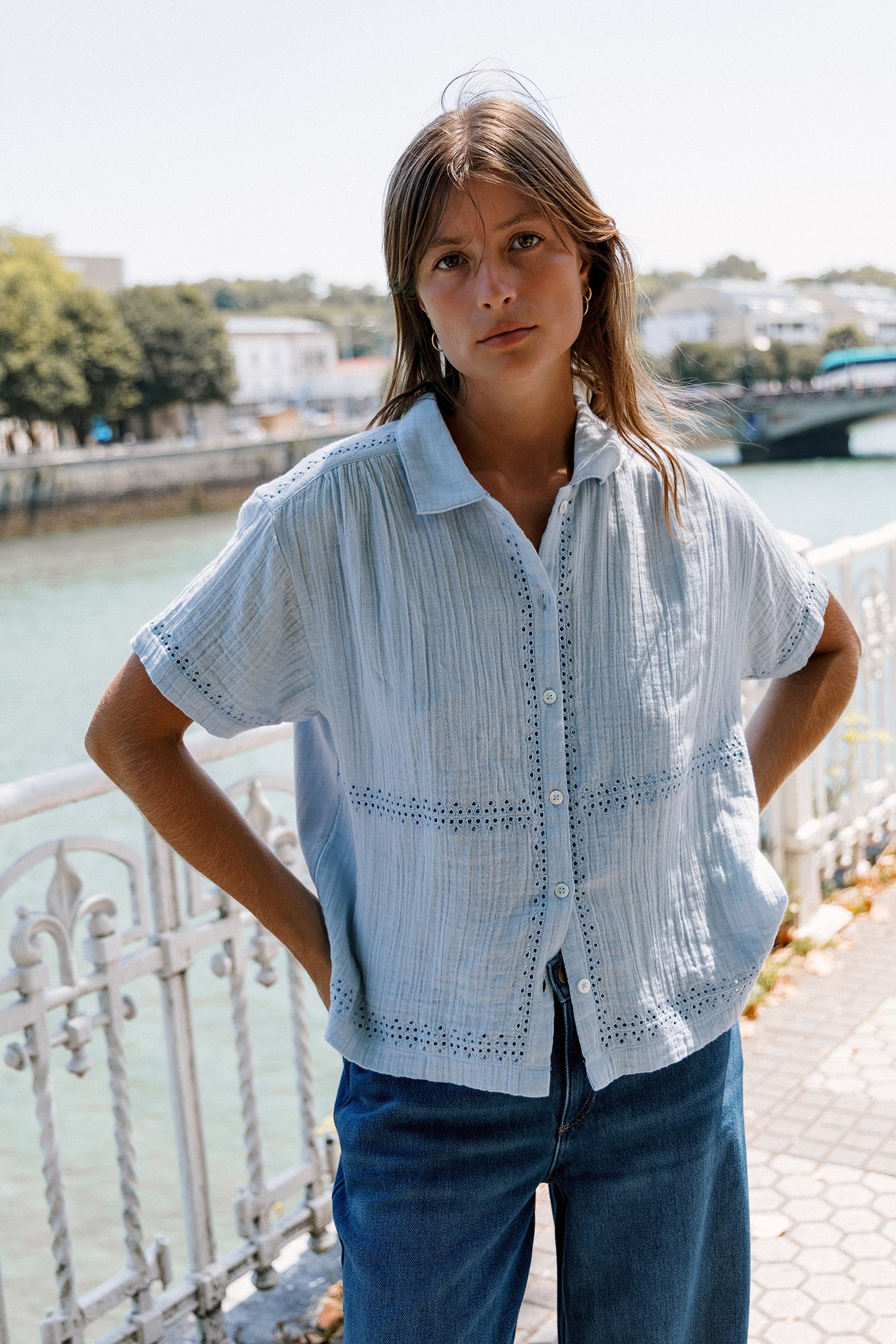 EMBROIDERED COMBINATION TEE