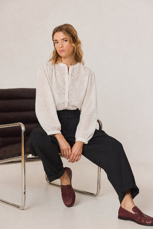 [CL] BOXY EMBROIDERED SHIRT 1
