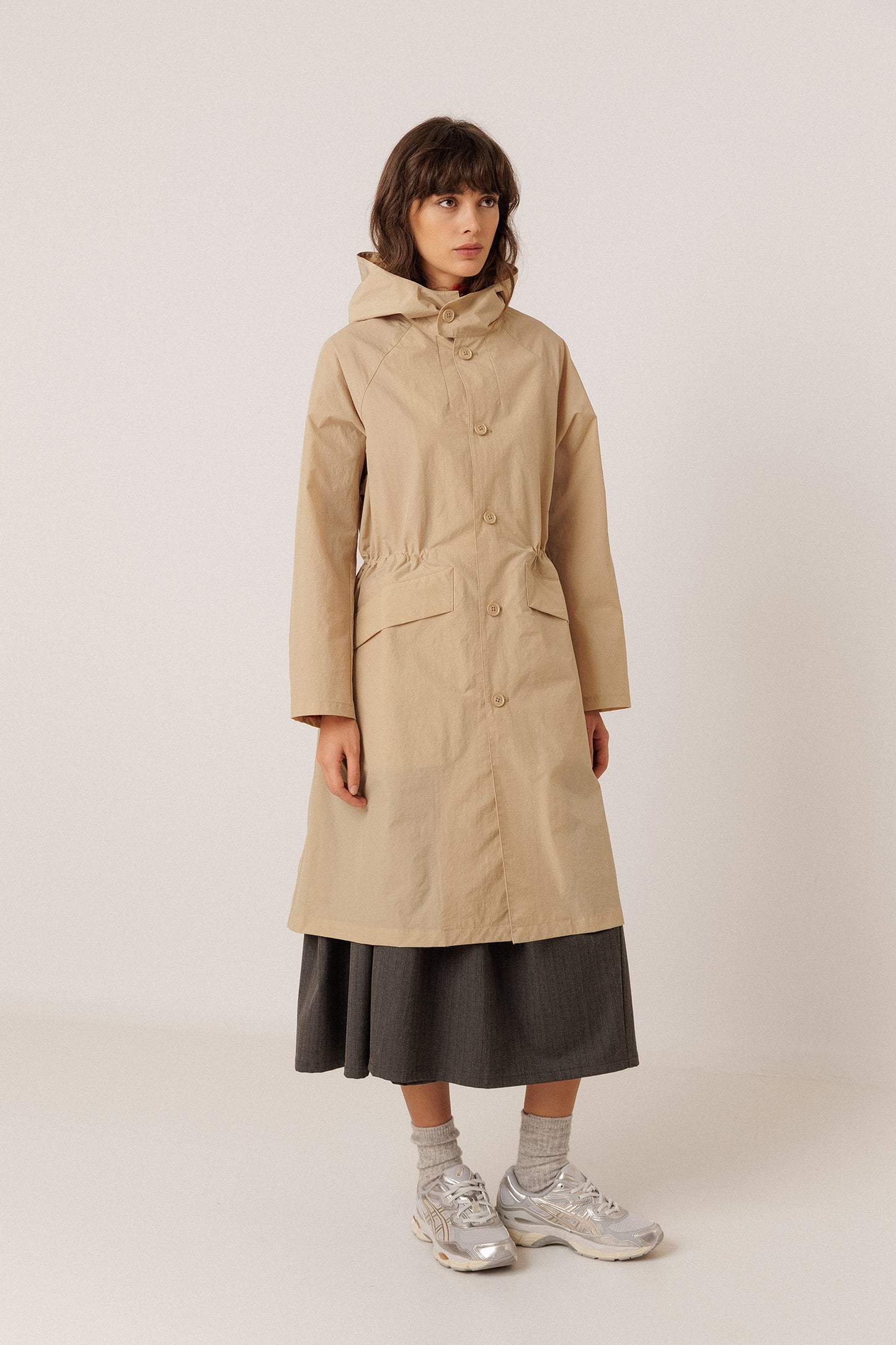 CASUAL TRENCH COAT IN TECHNICAL FABRIC