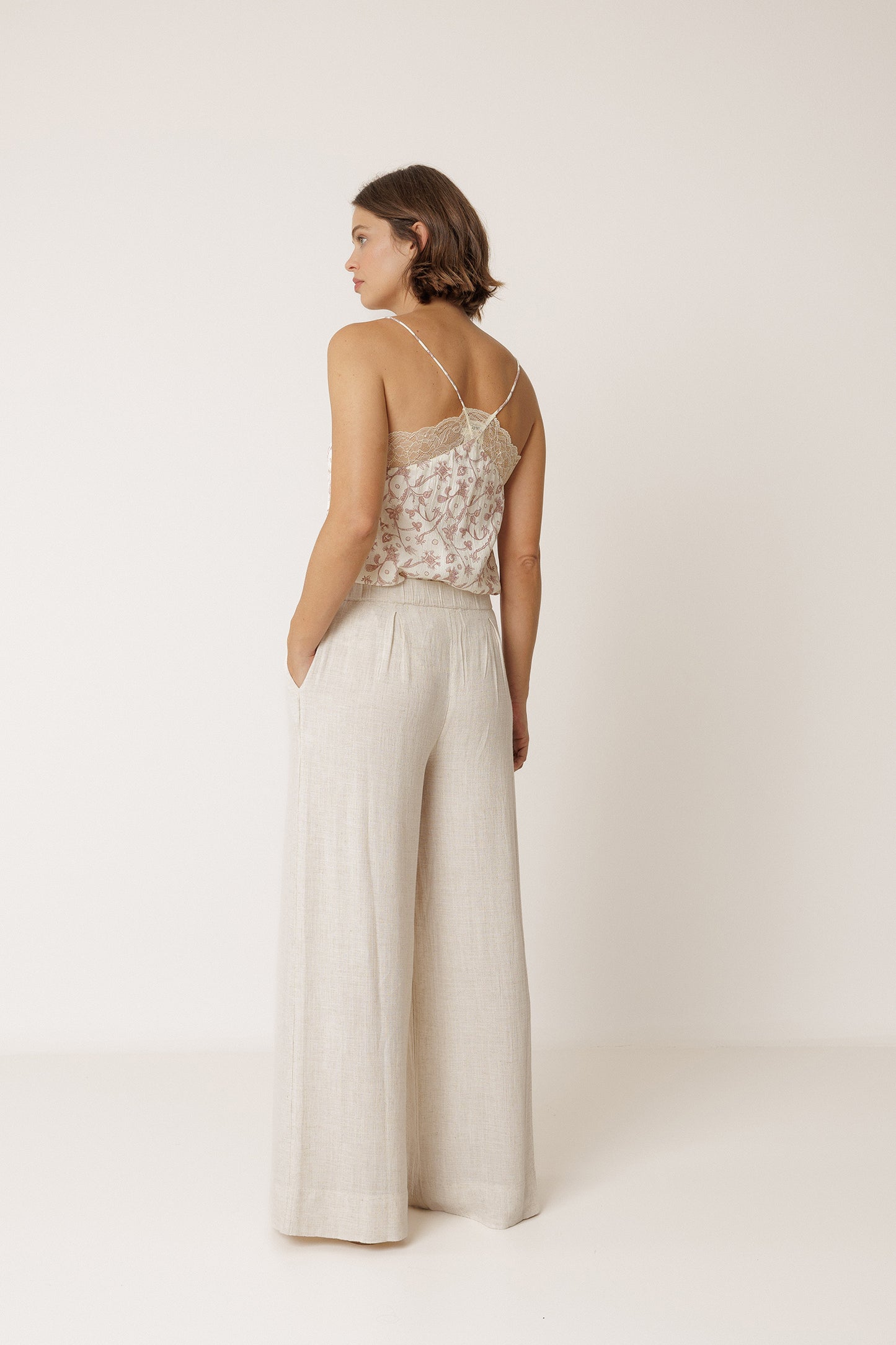 SLIP TOP WITH LACE