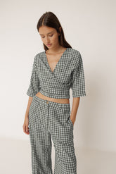 CAMISA CROP NUDO MULTIPOSICIÓN