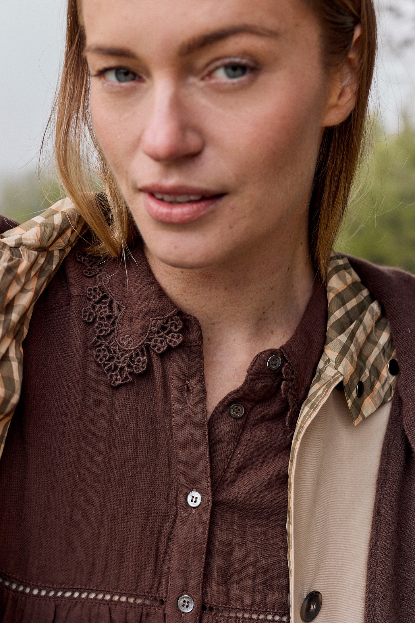 CROCHET-NECK SHIRT