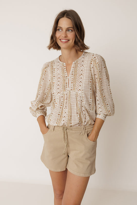 HEMSTITCH-DETAILS BLOUSE 4