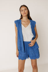 SHORT BORDADO ONDAS