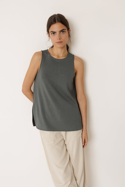STRAPPY MODAL TOP 1