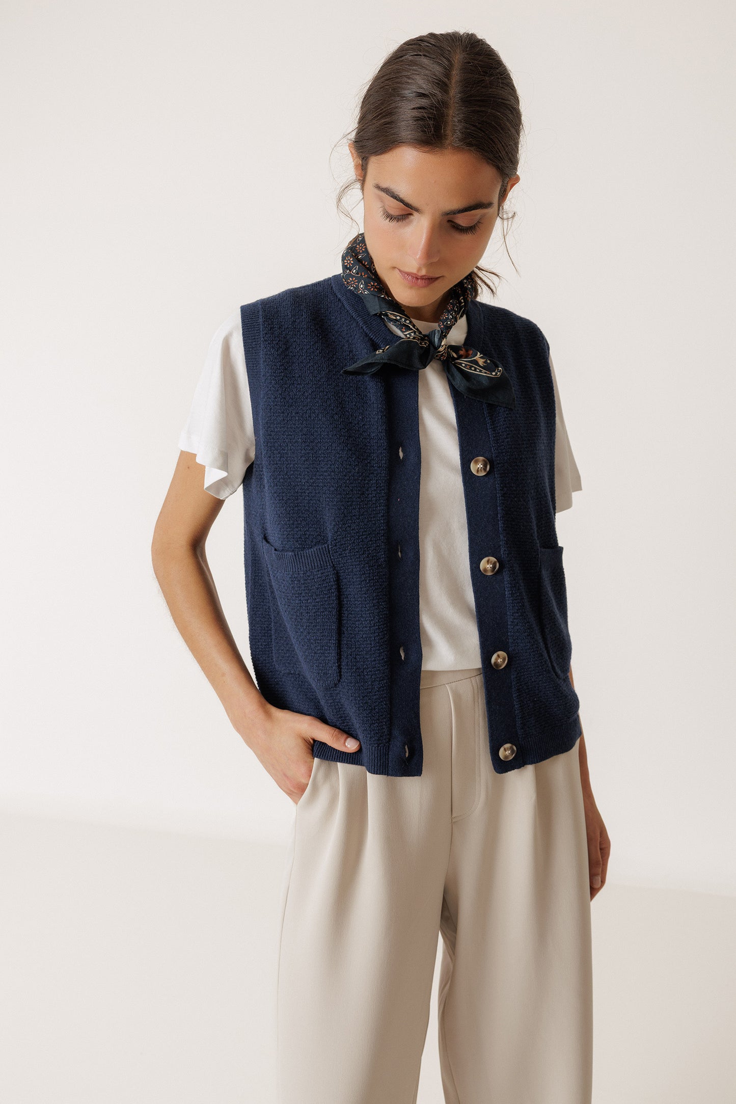 [CL] RICE-STITCH VEST