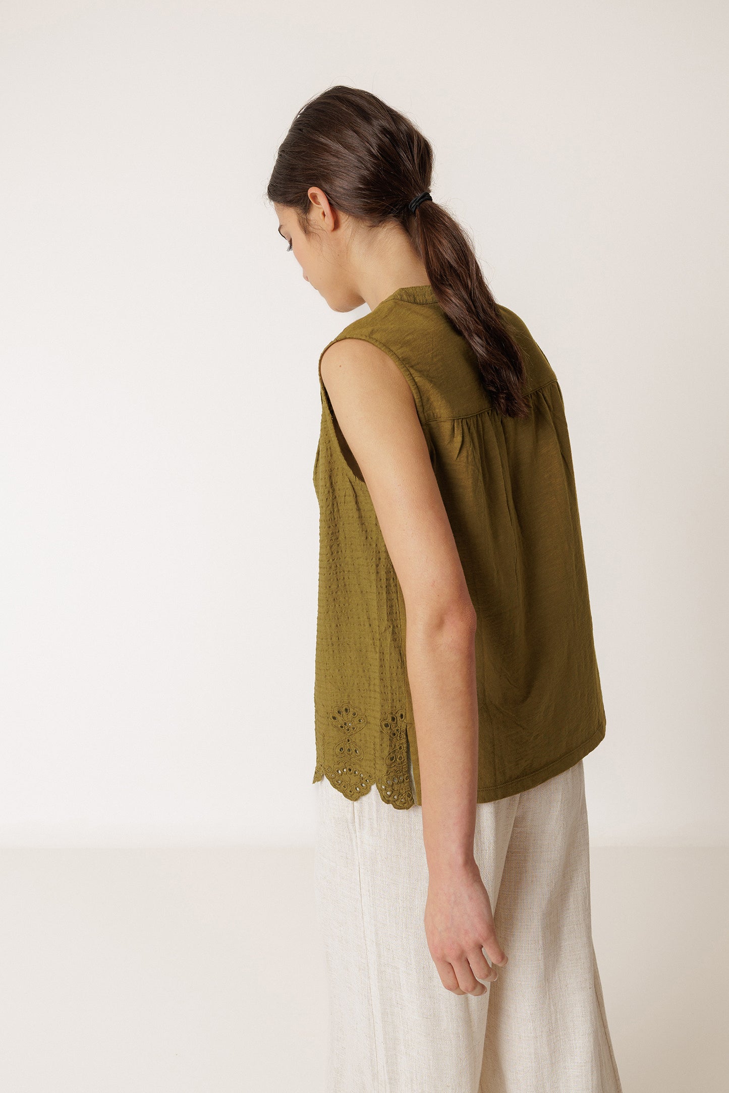 COMBINATION EMBROIDERED TEE